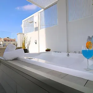  Apartment Incredible Penthouse With Jacuzzi In The Center, Unique In The Area