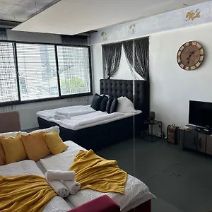 https://apartment-am-schwedenplatz.vienna-besthotels.com